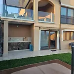 With Sea View And Jacuzzi