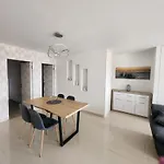 With Sea View And Jacuzzi