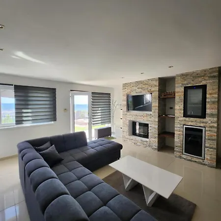 Apartament With Sea View And Jacuzzi *