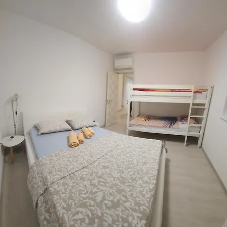 With Sea View And Jacuzzi Apartmán Koper