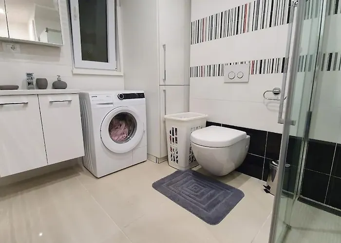 Apartamento With Sea View And Jacuzzi Koper