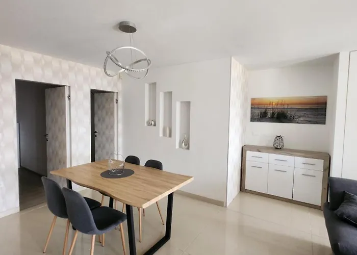 With Sea View And Jacuzzi