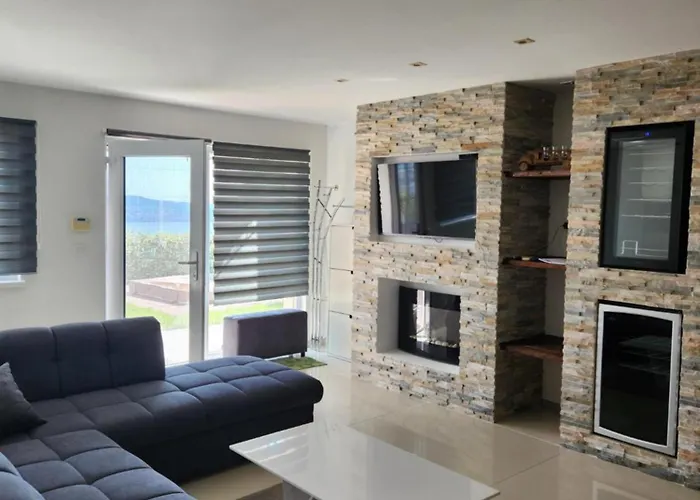 Apartamento With Sea View And Jacuzzi *