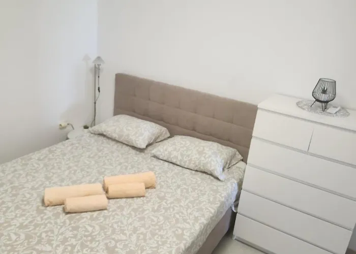 Apartamento With Sea View And Jacuzzi Koper